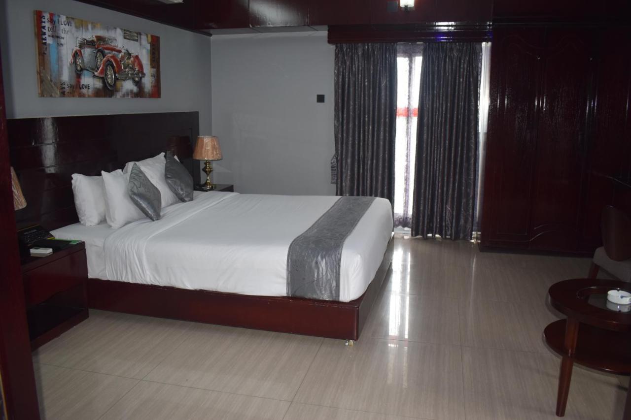 Momo Inn Bogra Exteriér fotografie