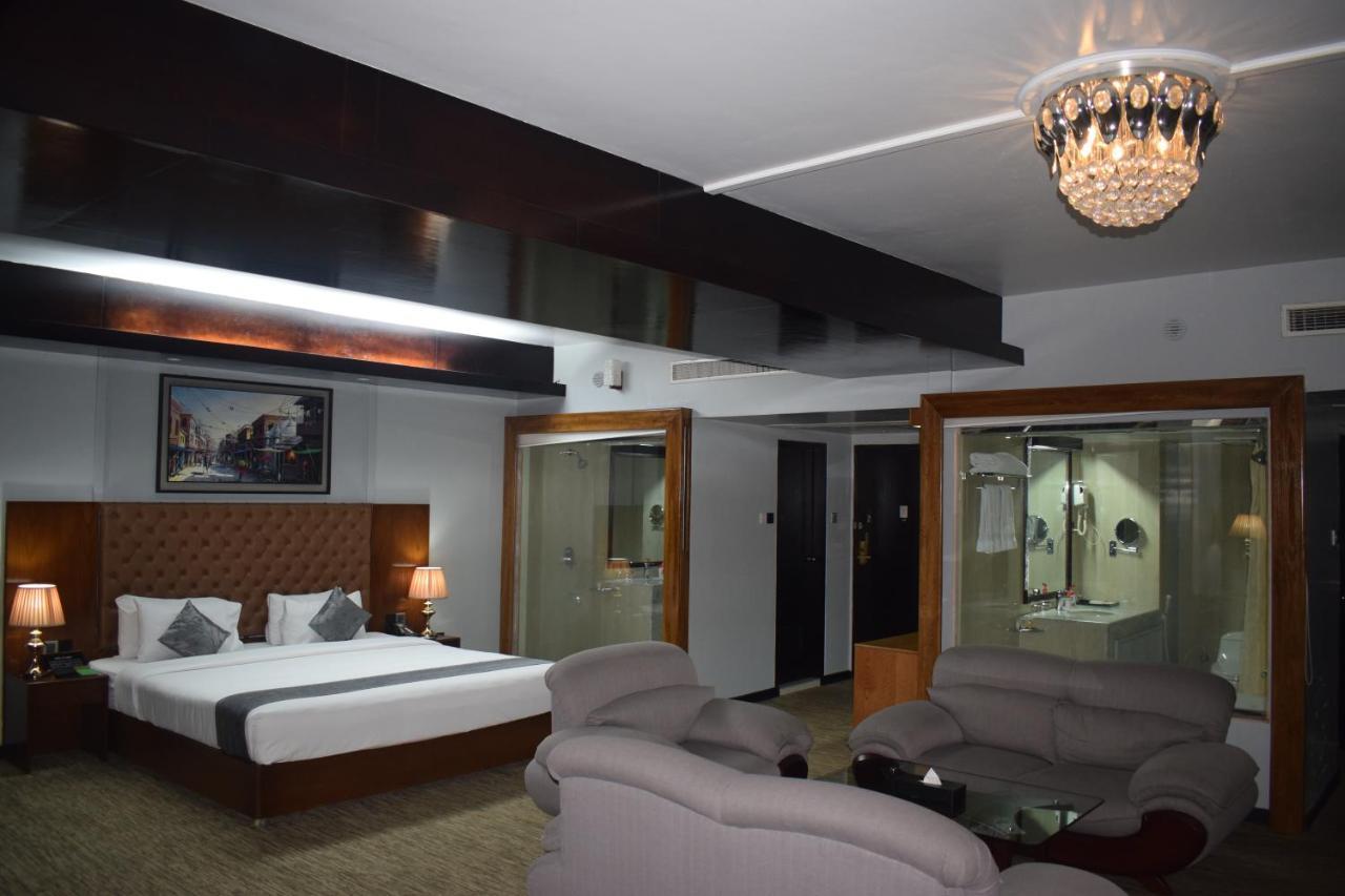 Momo Inn Bogra Exteriér fotografie