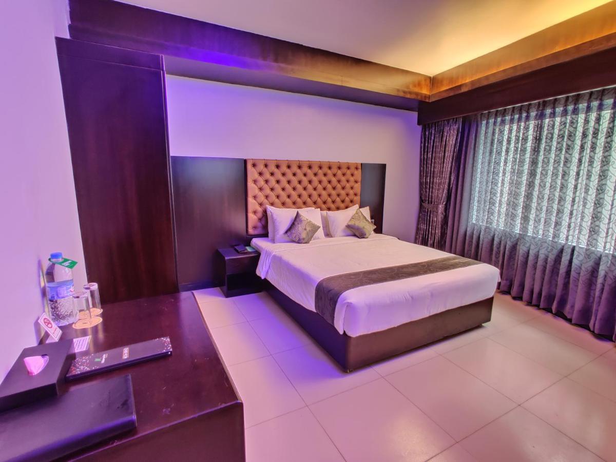 Momo Inn Bogra Exteriér fotografie